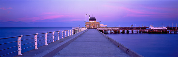 St Kilda Pier Restaurant - Fine Art Photography by Erwin Groen