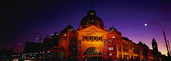 Flinders Street Station - Fine Art Photography by Erwin Groen