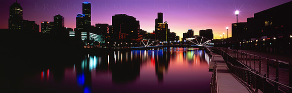South Wharf Bridge, Melbourne, Australia, Photography by Erwin Groen